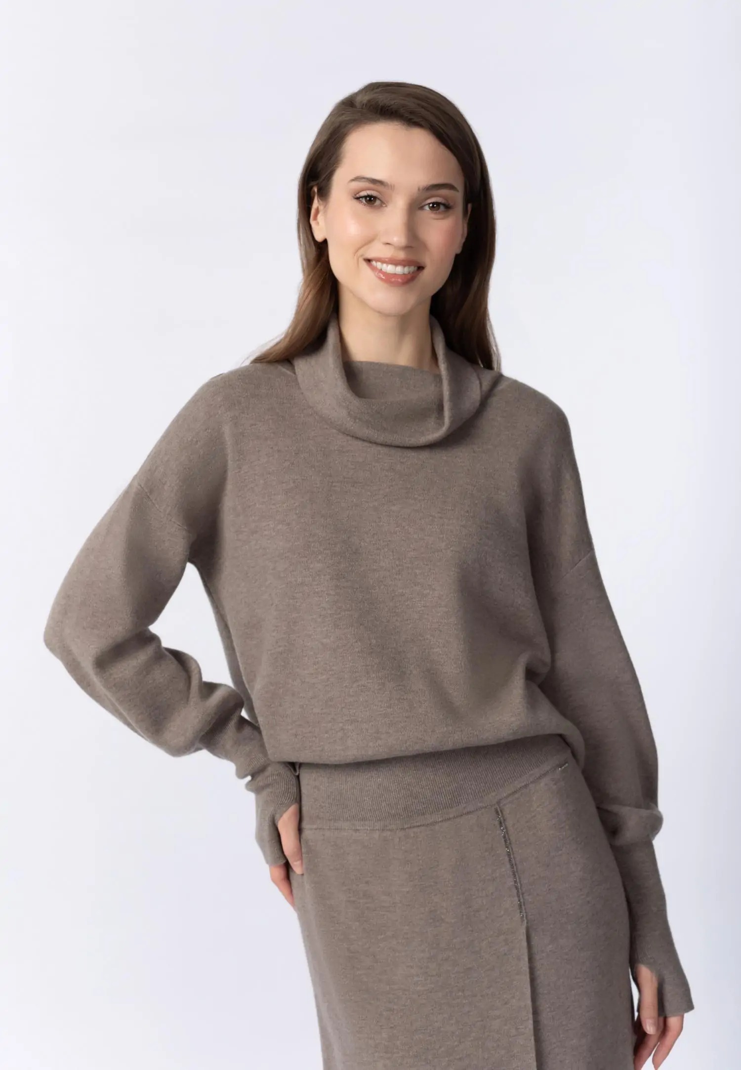 Džemper EMBELLISHED BEAUTY